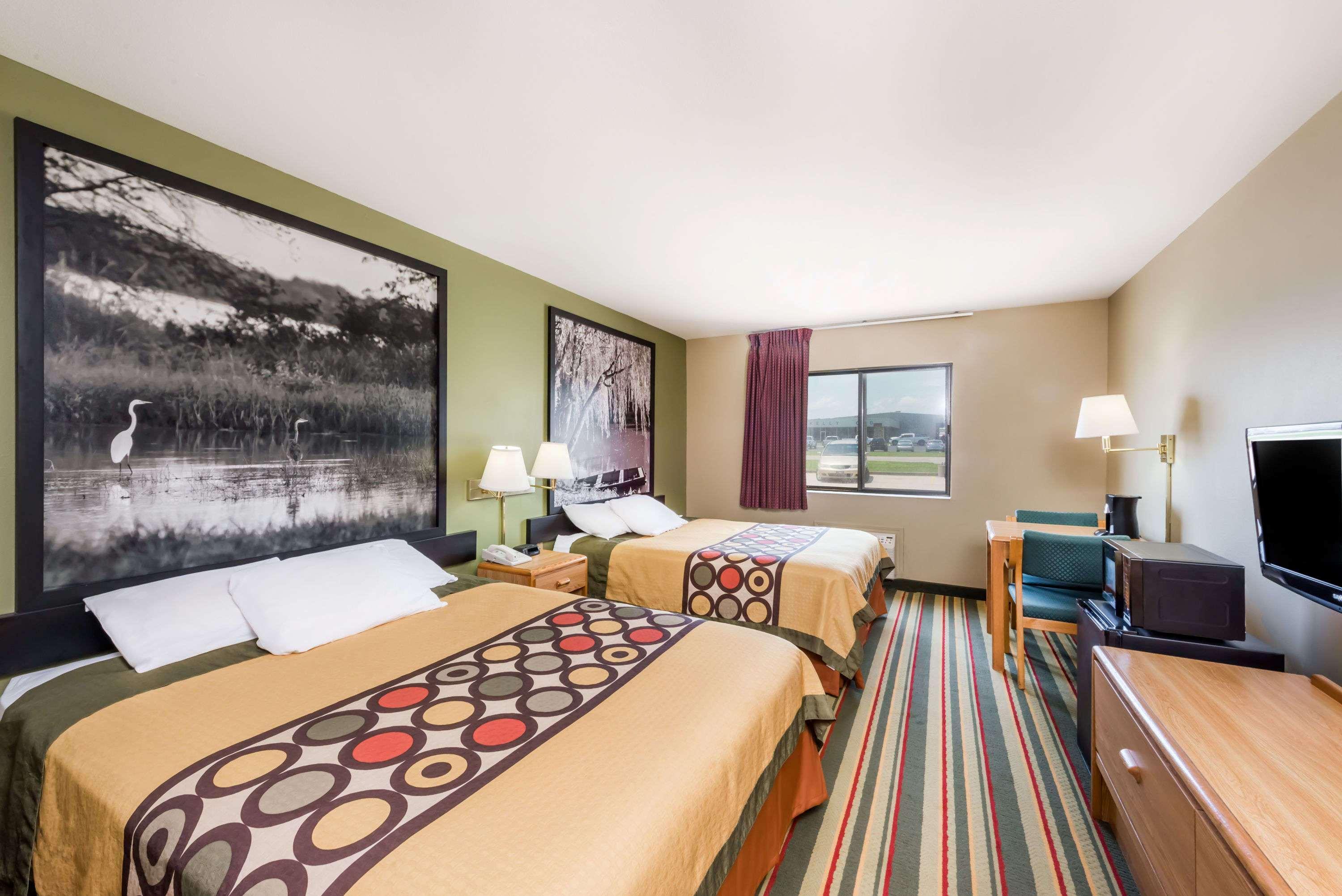 Super 8 By Wyndham Chanute Buitenkant foto