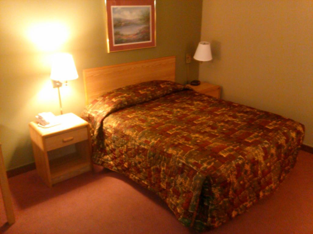 Super 8 By Wyndham Chanute Kamer foto